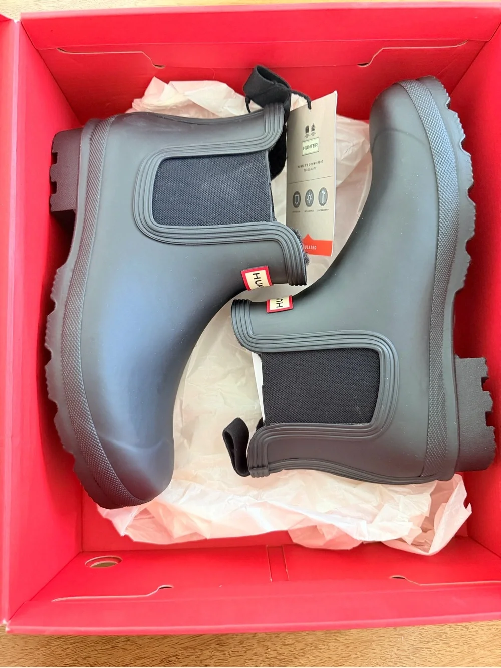Hunter Original Chelsea Boot Box in Red and White